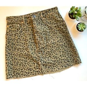 ZARA GREEN LEOPARD DENIM MINI SKIRT